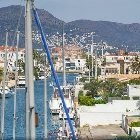 Magnifique Duplex, Vue Mer Et Canal By Welhomy Empuriabrava Exterior photo